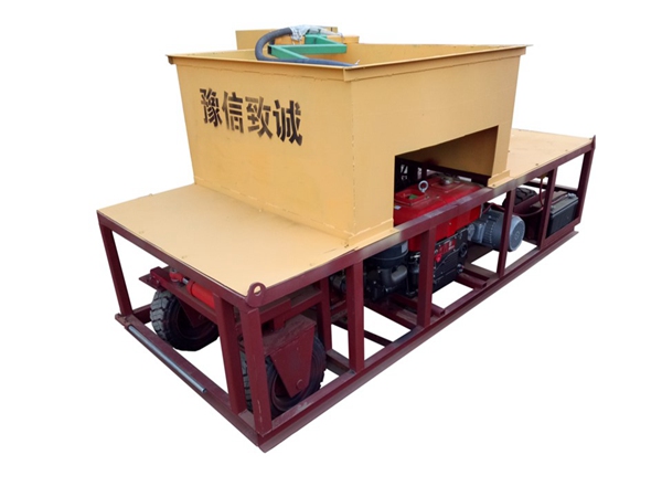 路肩自走成型機,路肩滑膜機整機圖片
